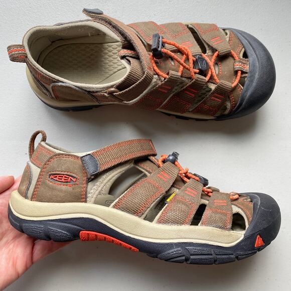 Keen Big Kids Newport H2 water shoes Sandals Size 4 Brown and Orange - Picture 1 of 8